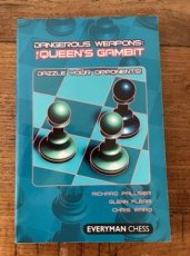 33196 Palliser, R. Dangerous Weapons: the Queen's gambit