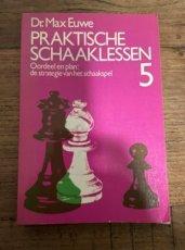 34837 Euwe, M. Oordeel en plan, de strategie van het schaakspel